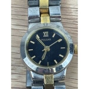 Pulsar Women's Two Tone Black Dial V811-X025 Vtg Ladies‎ Dress Watch UNTESTED